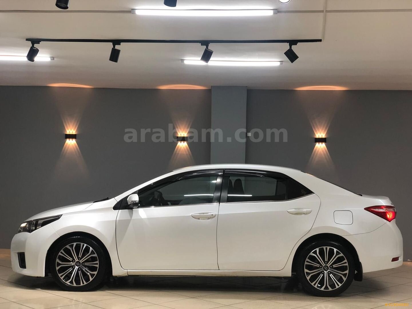 Galeriden Toyota Corolla 1.4 D-4D Touch 2015 Model Bursa 243.000 km Beyaz 4