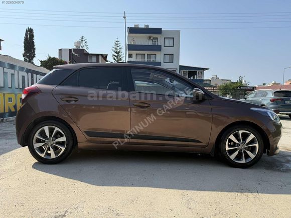 PLATINUM GARAGE'DEN CAM TAVANLI İ20