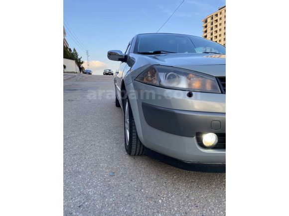 Sahibinden Renault Megane 1.6 Dynamique 2004 Model  269.000 km Gri