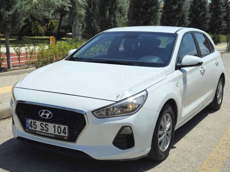 Galeriden Hyundai i30 1.4 MPi Style 2017 Model Ankara 218.000 km Beyaz 1