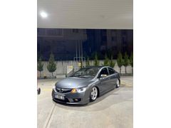 Sahibinden Honda Civic 1.6 Premium 2011 Model  102.000 km Gri (metalik)
