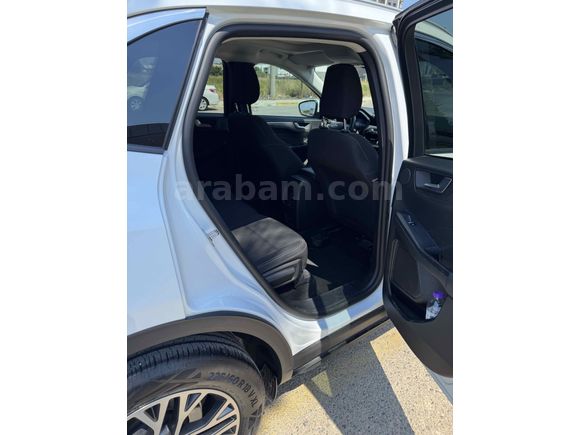 Sahibinden Ford Kuga 1.5 EcoBoost Titanium 2023 Model Antalya