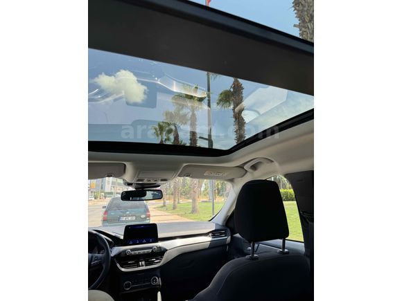 Sahibinden Ford Kuga 1.5 EcoBoost Titanium 2023 Model Antalya