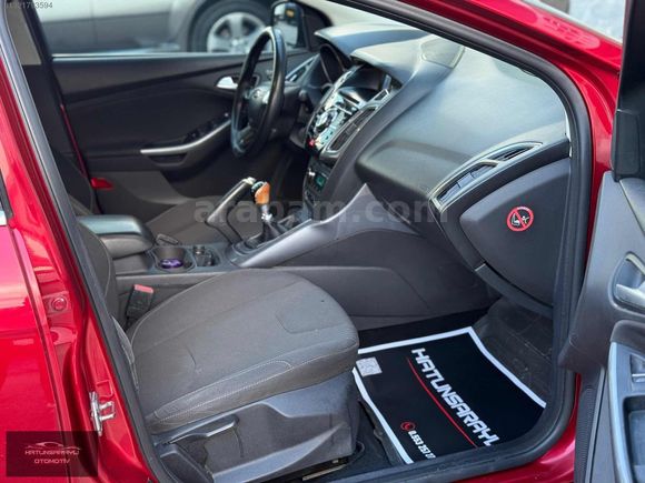 FORD FOCUS 1.0 ECOBOOST GTDİ TİTANİUM 2012 MODEL