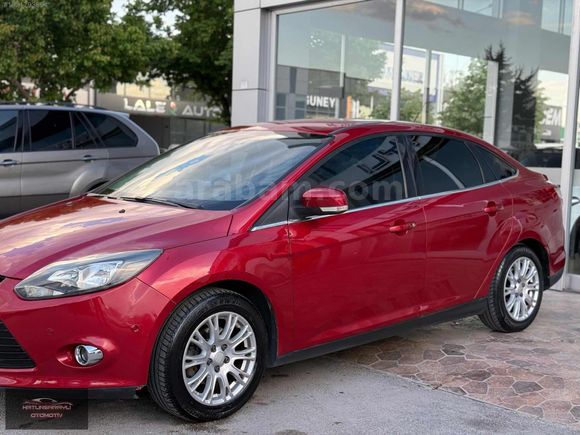FORD FOCUS 1.0 ECOBOOST GTDİ TİTANİUM 2012 MODEL