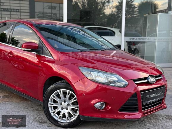 FORD FOCUS 1.0 ECOBOOST GTDİ TİTANİUM 2012 MODEL
