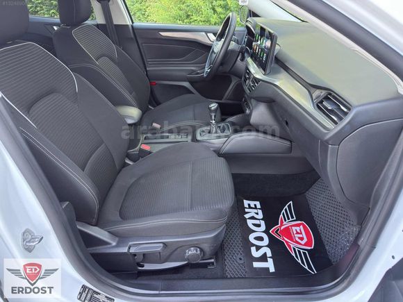 HATASIZ 2023 FORD FOCUS 1.0 ECOBOOST TİTANİUM X 59.000 KM