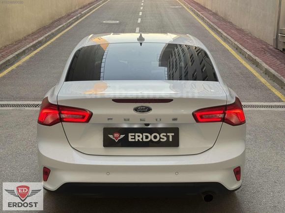 HATASIZ 2023 FORD FOCUS 1.0 ECOBOOST TİTANİUM X 59.000 KM