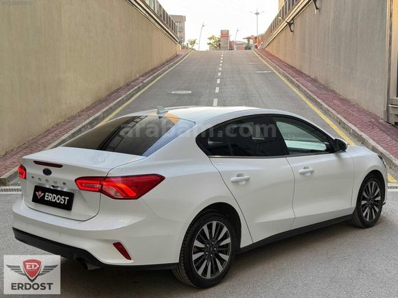 HATASIZ 2023 FORD FOCUS 1.0 ECOBOOST TİTANİUM X 59.000 KM