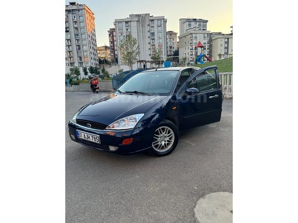 Sahibinden Ford Focus 1.6 Ghia 2000 Model 