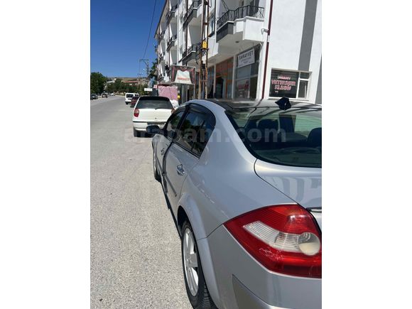 Sahibinden Renault Megane 1.6 Dynamique 2004 Model 