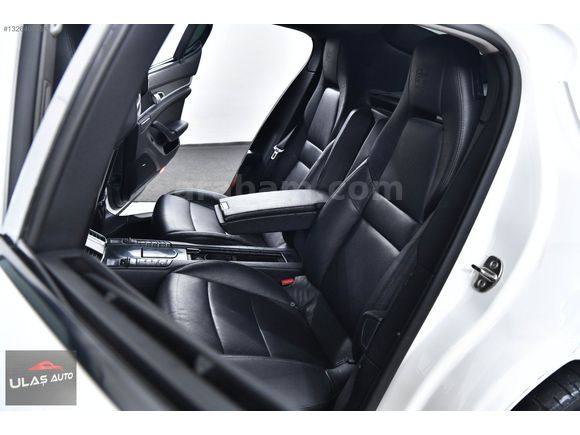 ULAŞ AUTO'DAN 2012 PORSCHE PANAMERA DİESEL EMSALSİZ BAKIMLI