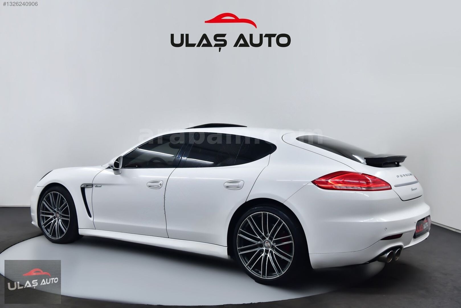 Galeriden Porsche Panamera Diesel 2011 Model İstanbul 185.000 km Beyaz 2