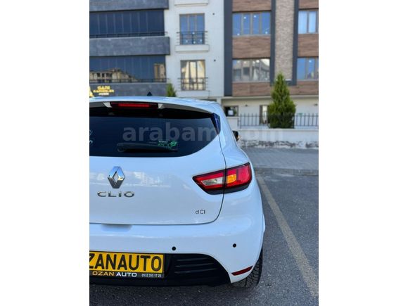 OZAN AUTO'DAN 2018 ÇIKIŞLI EMSALSİZ TEMİZLİKTE CLİO 4