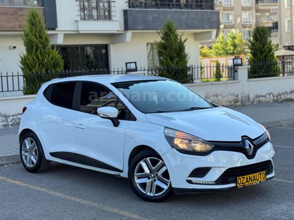 OZAN AUTO'DAN 2018 ÇIKIŞLI EMSALSİZ TEMİZLİKTE CLİO 4