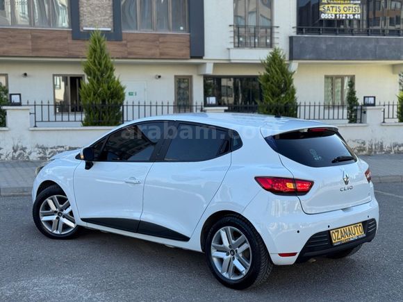 OZAN AUTO'DAN 2018 ÇIKIŞLI EMSALSİZ TEMİZLİKTE CLİO 4