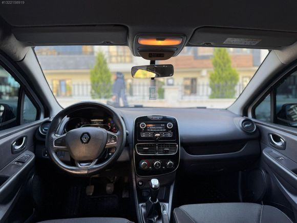 OZAN AUTO'DAN 2018 ÇIKIŞLI EMSALSİZ TEMİZLİKTE CLİO 4