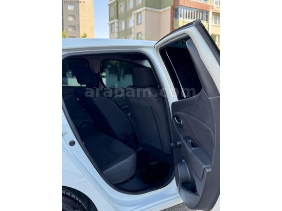 OZAN AUTO'DAN 2018 ÇIKIŞLI EMSALSİZ TEMİZLİKTE CLİO 4
