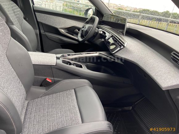 ERTÜKEL | PEUGEOT E-3008 2025 MODEL HATASIZ ALLURE 210 HP