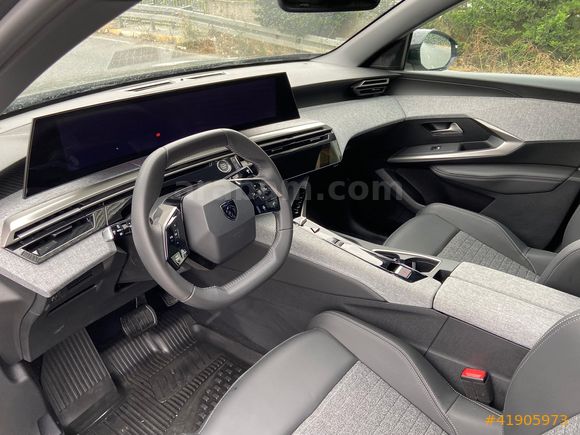 ERTÜKEL | PEUGEOT E-3008 2025 MODEL HATASIZ ALLURE 210 HP