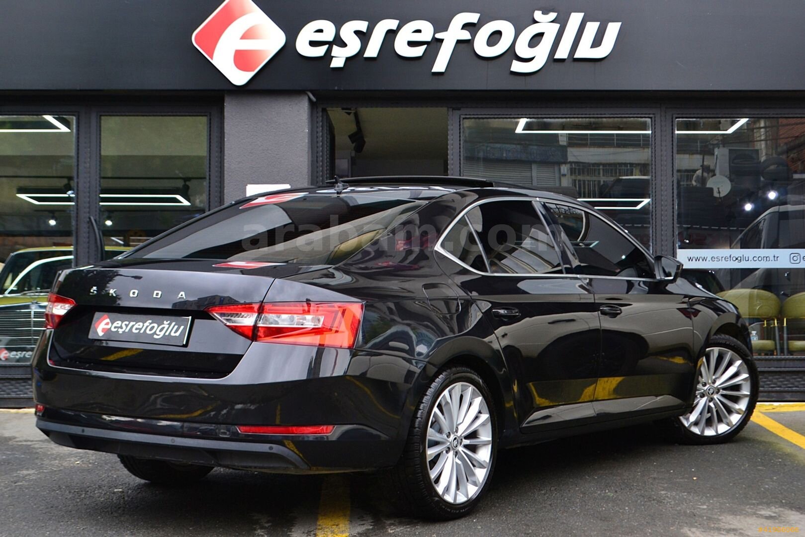 Galeriden Skoda SuperB 1.5 TSI Premium 2023 Model İstanbul 88.000 km Siyah 6
