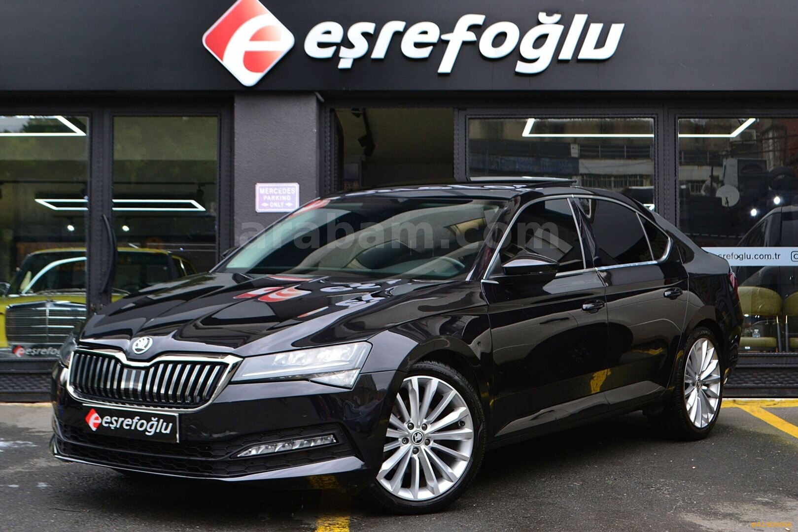 Galeriden Skoda SuperB 1.5 TSI Premium 2023 Model İstanbul 88.000 km Siyah 2