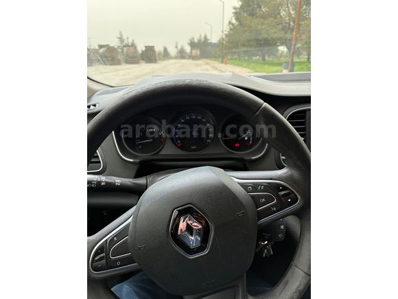 Sahibinden Renault Megane 1.6 Joy 2018 Model 