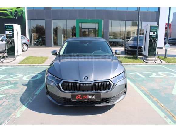 Skoda Octavia 1.5 MHEV ELİTE 
