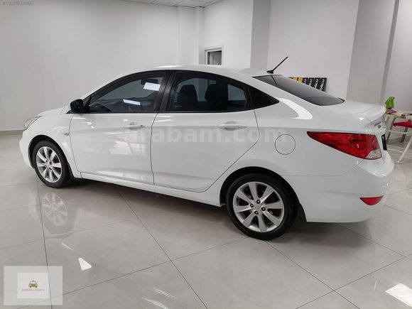 2015 HATASIZ BOYASIZ HYUNDAİ ACCENT BLUE 118 000 KM