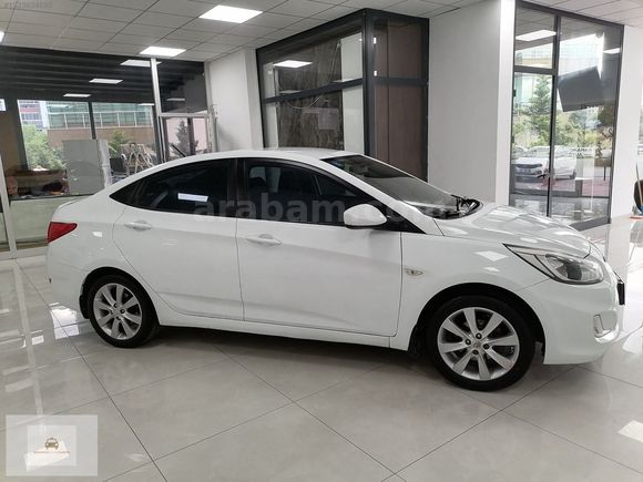2015 HATASIZ BOYASIZ HYUNDAİ ACCENT BLUE 118 000 KM