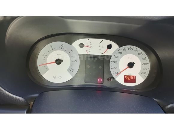 Sahibinden Renault Clio 1.4 Authentique 2007 Model  167.000 km Beyaz