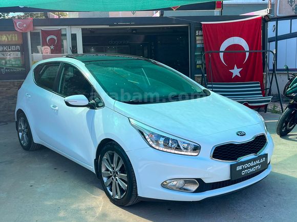 BEYDOĞANLAR'DAN 2013 MODEL KİA CEED 1.6 CRDi CONCEPT PLUS CAM TV