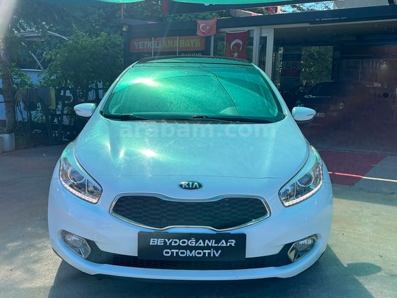 BEYDOĞANLAR'DAN 2013 MODEL KİA CEED 1.6 CRDi CONCEPT PLUS CAM TV