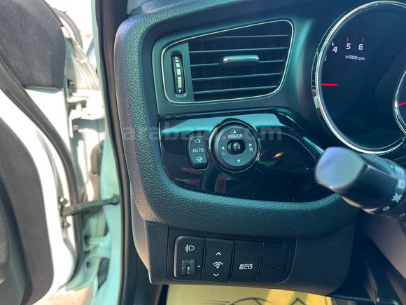 BEYDOĞANLAR'DAN 2013 MODEL KİA CEED 1.6 CRDi CONCEPT PLUS CAM TV