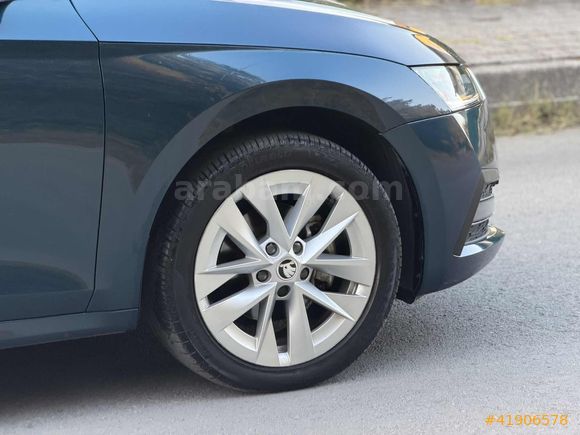 OCTAVİA PREMİUM 1.5 e-TEC 2021 FIRSAT ARACI