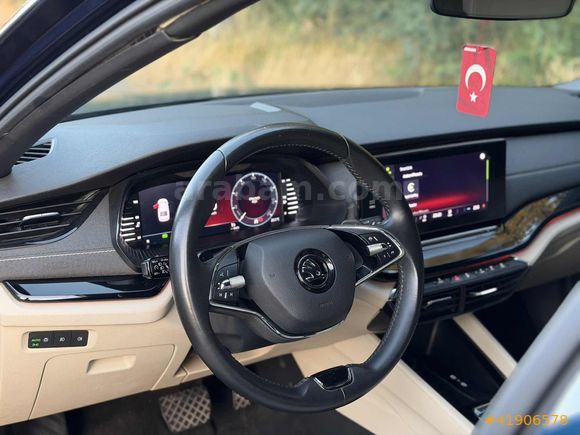 OCTAVİA PREMİUM 1.5 e-TEC 2021 FIRSAT ARACI