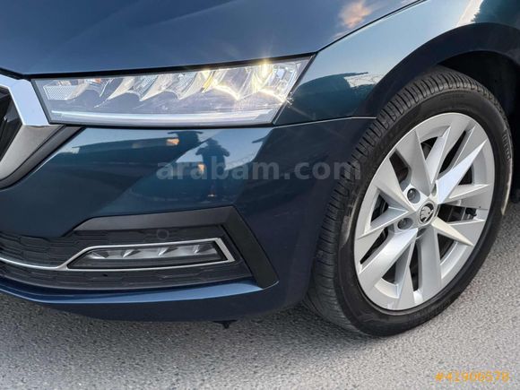 OCTAVİA PREMİUM 1.5 e-TEC 2021 FIRSAT ARACI