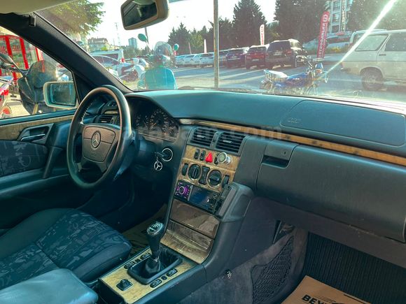 BEYDOĞANLAR'DAN 1999 MODEL E220 CDI AVANGARDE GÜMRÜK ÇIKIŞLI