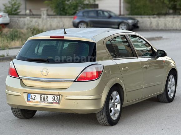 Galeriden Opel Astra 1.6 Elegance 2005 Model Konya