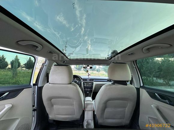 TR DE TEK 2017 MODEL SKODA RAPİD HATASIZ BOYASIZ FULU CAM TAVAN