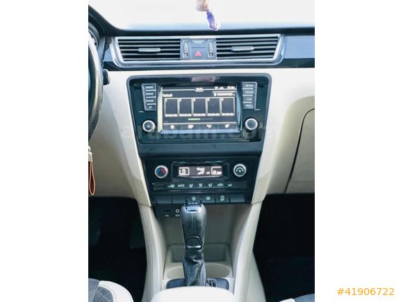 TR DE TEK 2017 MODEL SKODA RAPİD HATASIZ BOYASIZ FULU CAM TAVAN