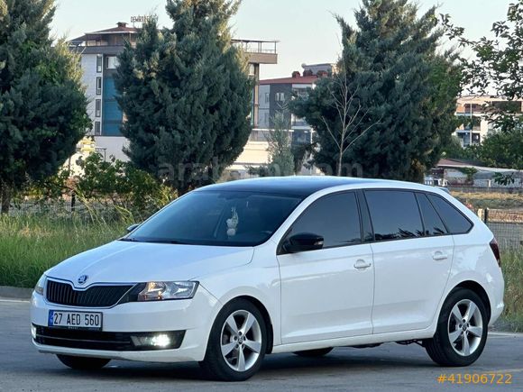 TR DE TEK 2017 MODEL SKODA RAPİD HATASIZ BOYASIZ FULU CAM TAVAN