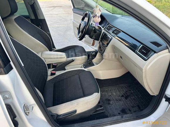 TR DE TEK 2017 MODEL SKODA RAPİD HATASIZ BOYASIZ FULU CAM TAVAN