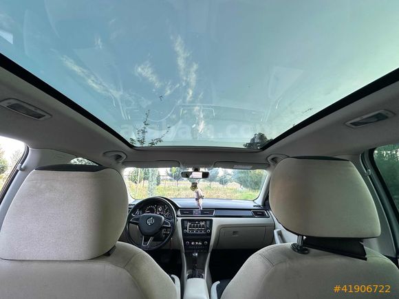 TR DE TEK 2017 MODEL SKODA RAPİD HATASIZ BOYASIZ FULU CAM TAVAN