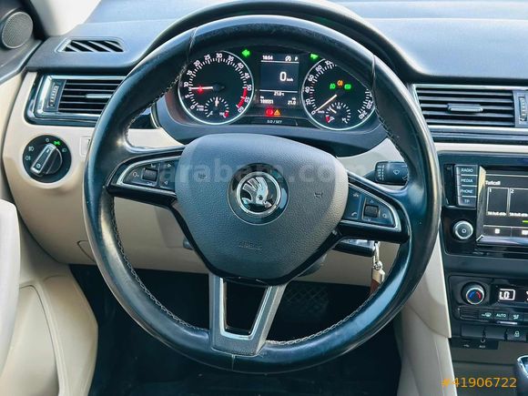 TR DE TEK 2017 MODEL SKODA RAPİD HATASIZ BOYASIZ FULU CAM TAVAN