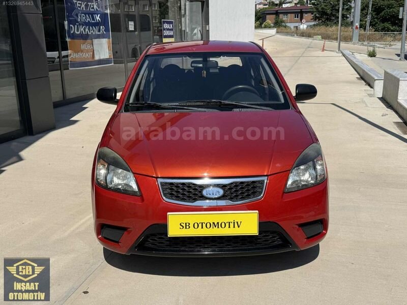 Galeriden Kia Rio 1.4 EX Comfort 2011 Model İstanbul 158.000 km Kırmızı