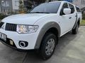 Sahibinden Mitsubishi Outlander 2.4 Intense 2011 Model 