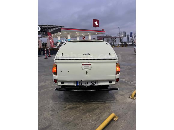 Sahibinden Mitsubishi Outlander 2.4 Intense 2011 Model 
