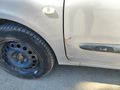 Düşük KM'li 2005 model Renault clio