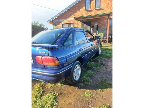 Sahibinden Ford Escort 1.6 Classic 1994.Enjeksiyon,CLX